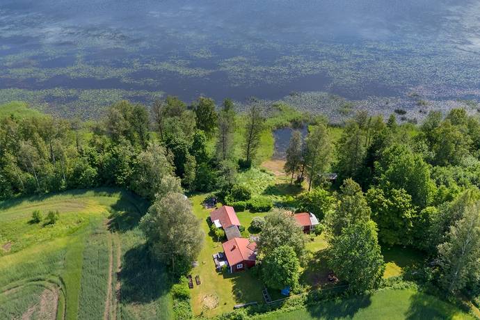 fritidshus på Svinnersta Baggetorp 525 Sommartorpidyll vid sjön Anten, Askersunds kommun - bild 1