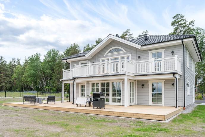 6 rum villa på Smidövägen 15A Bro/Smidö, Upplands-Bro kommun - bild 2