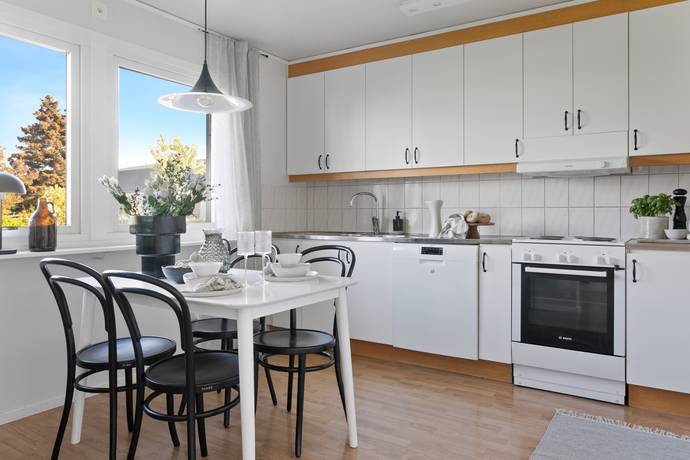 5 rum Villa på Västra Brattåsvägen 10B Väröbacka Varbergs kommun - bild 6