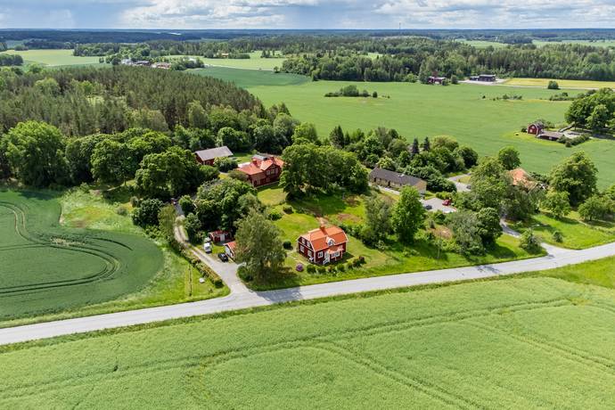 5 rum villa på Veckholm 9 Enköping, Enköpings kommun - bild 1