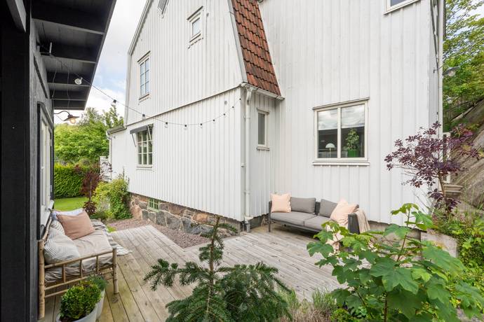 7 rum villa på Toltorpsgatan 27 Toltorpsdalen, Mölndals kommun - bild 3