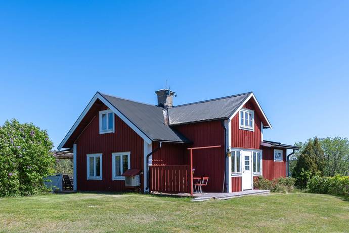 4 rum gård utan jordbruk på Bredstäk Lisö, Nynäshamns kommun - bild 1