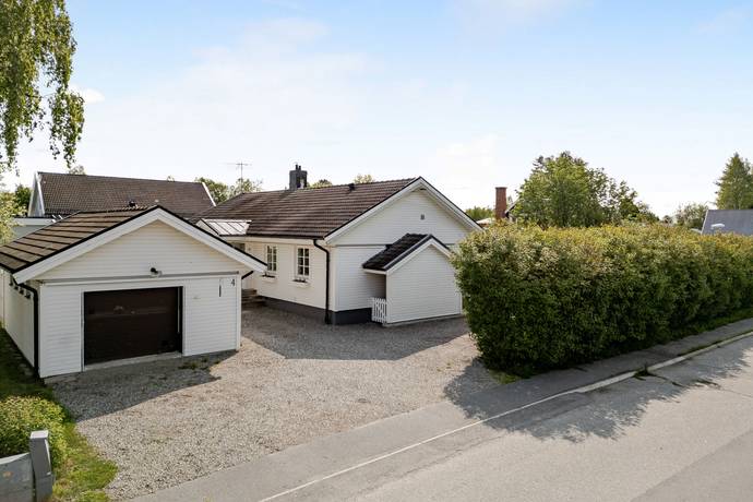 7 rum villa på Målarvägen 4 Strömsund, Strömsunds kommun - bild 1
