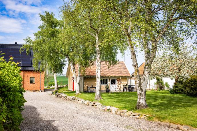 Gård utan jordbruk på Stjärnevägen 18 Gislöv Simrishamns kommun - bild 65