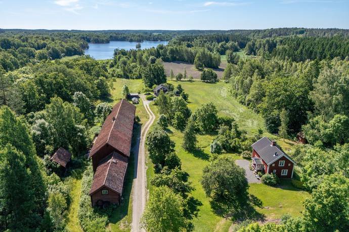 3 rum gård/skog på Olstorp Ängen 11 Finspång, Finspångs kommun - bild 1