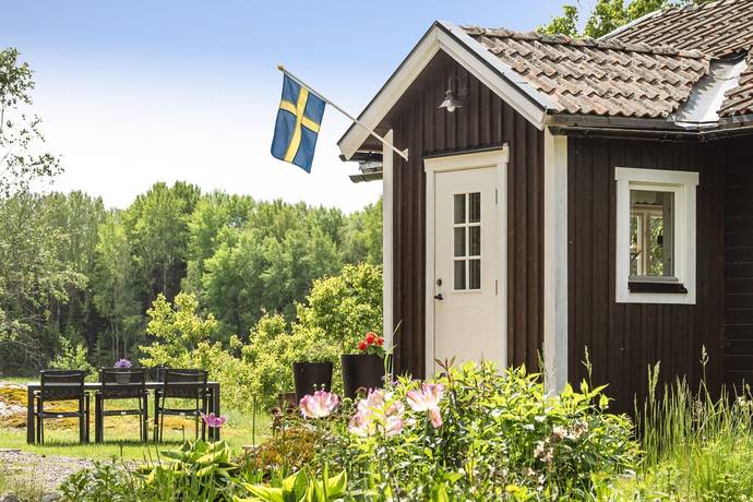 2 rum Vinterbonat fritidshus på Skälby 155 Saladamm Sala kommun - bild 17