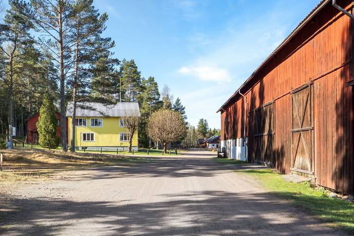 Gård med skogsbruk på Skärsjö 168 och 170 Skärsjö Heby kommun - bild 23