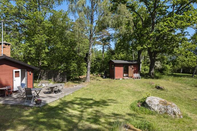 4 rum Vinterbonat fritidshus på Liljekonvaljstigen 50 Ringsö Strängnäs kommun - bild 17