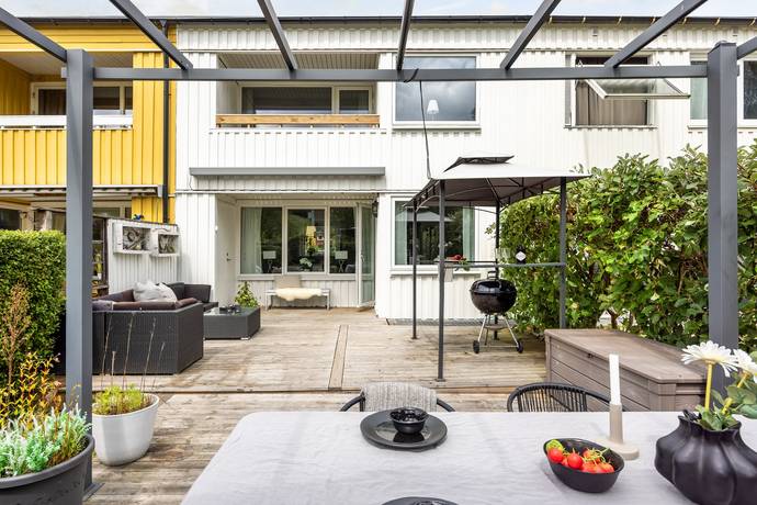 5 rum radhus på Norumsgärde 66 Tuve, Göteborgs kommun - bild 1