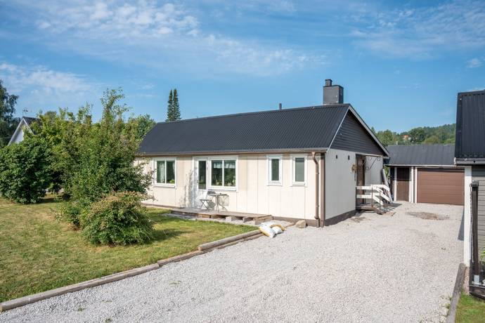4 rum villa på Sjöborensvägen 1 Bollstabruk, Kramfors kommun - bild 1