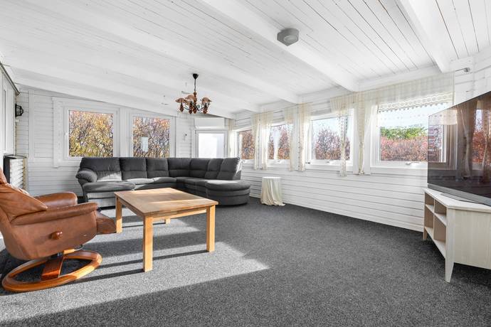 13 rum villa på Granebergsvägen 10 Bålsta, Håbo kommun - bild 2