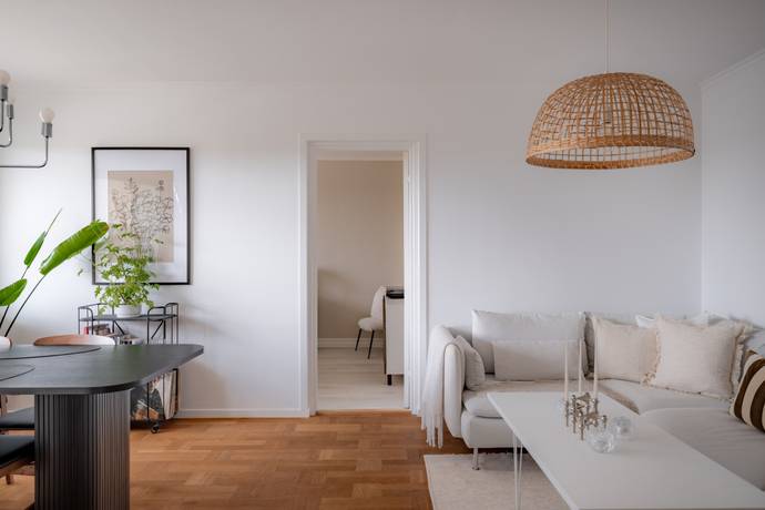 3 rum lägenhet på Eskadervägen 30 Näsby Park, Täby kommun - bild 1