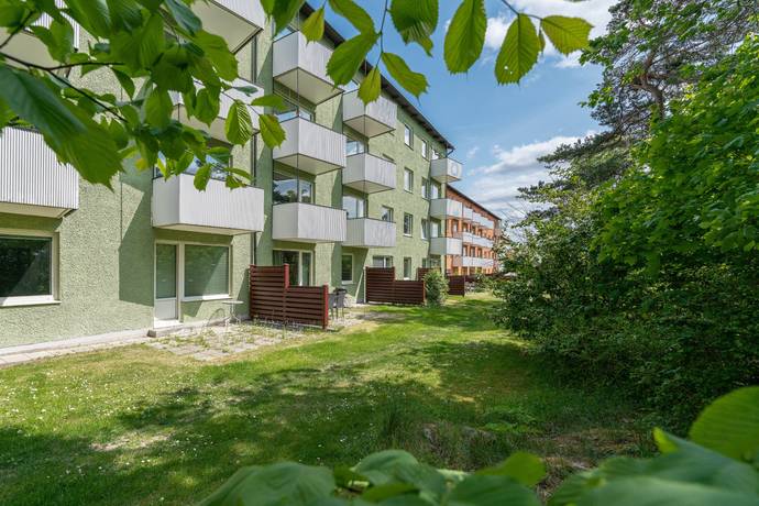 Månstorpsvägen 1, G:a Tullingeberg, Botkyrka kommun