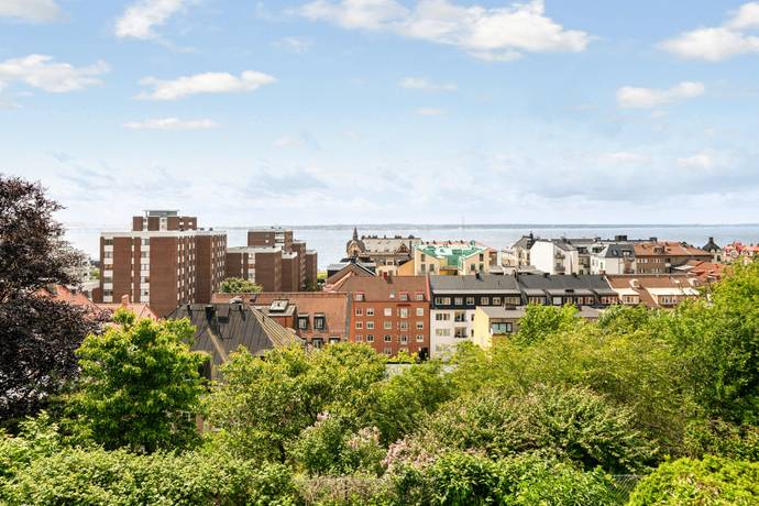 radhus på Sehlstedtsgatan 10 Tågaborg, Helsingborgs kommun - bild 2