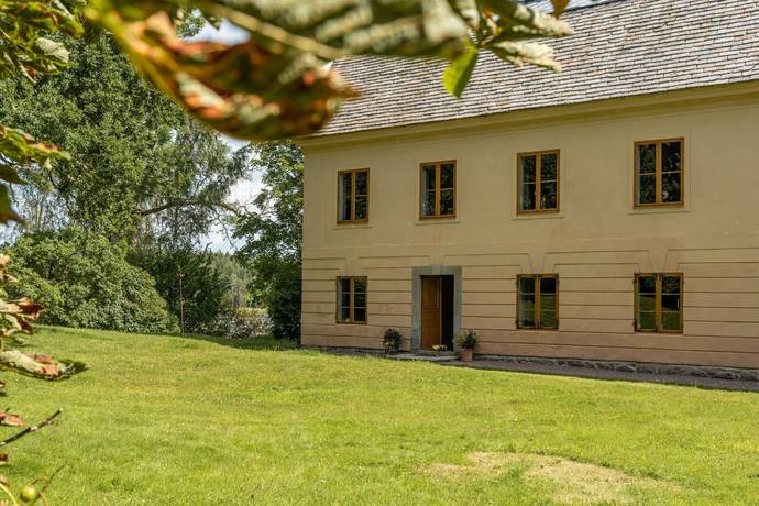 13 rum villa på Skogaholm 546 Skogaholm, Hallsbergs kommun - bild 3