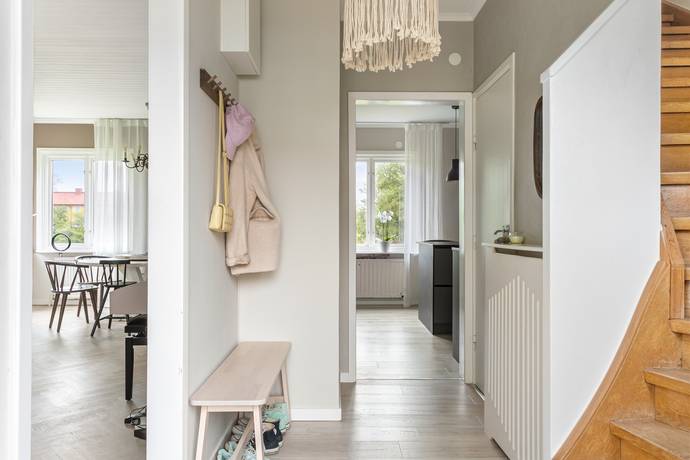 6 rum villa på Backvägen 6-8 Fårösund, Gotlands kommun - bild 5