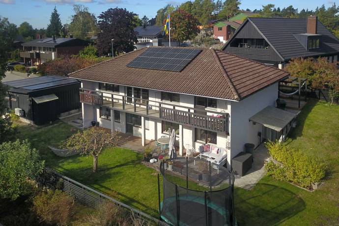 Flåhackebacken 36, Fårdala, Tyresö kommun