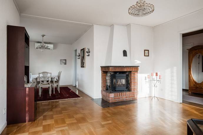 5 rum Villa på Smedjegatan 31 Södra Skogen Karlsborgs kommun - bild 8