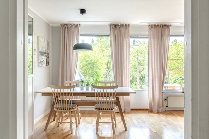 6 rum Radhus på Blåeldsvägen 87 Hässelby Villastad Stockholms kommun - bild 13