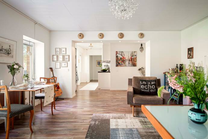 3 rum lägenhet på Gideonsbergsgatan 23B Gideonsberg, Västerås kommun - bild 1