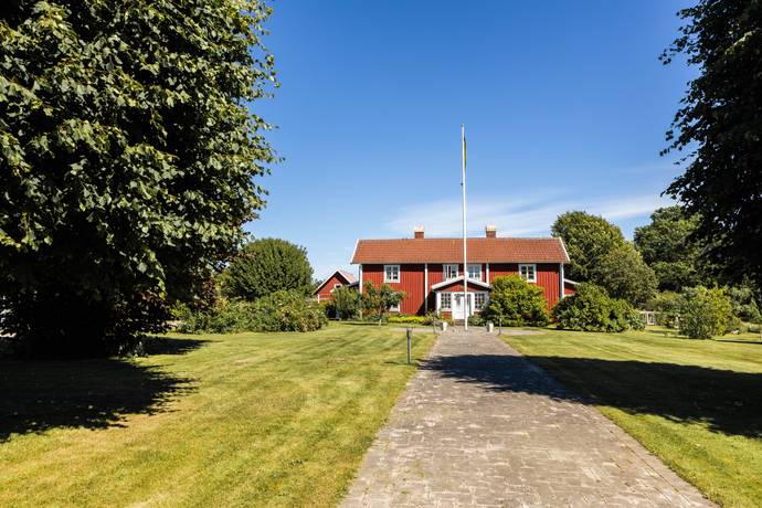 8 rum gård med jordbruk på Tjureda Södregård 2 Åby, Växjö kommun - bild 3