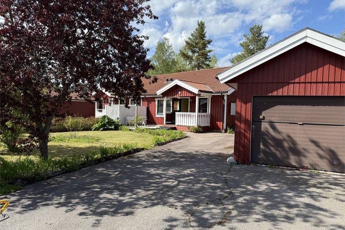 3 rum parhus på Råvägen 8 A Hamrångebygden, Gävle kommun - bild 1