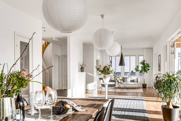 6 rum Villa på Utnäsvägen 2A & 2B Hällarna Arboga kommun - bild 16