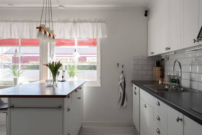 6 rum Villa på Teggatan 35 Korsta Kumla kommun - bild 9