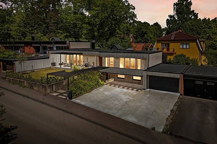6 rum radhus på Södra Tvärgatan 6 Osby, Osby kommun - bild 1