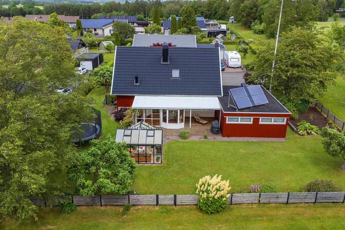 5 rum Villa på Bergsvägen 16 Torbjörntorp Falköpings kommun - bild 2