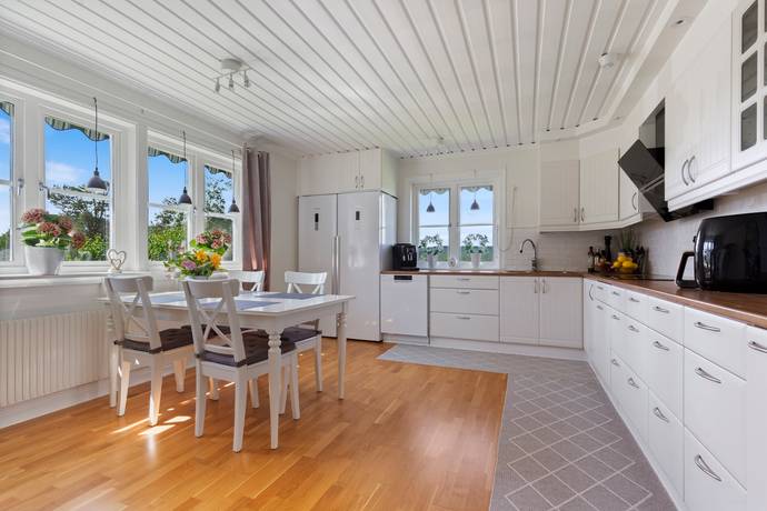 5 rum gård med jordbruk på Utnäs 116 Nyland, Kramfors kommun - bild 4