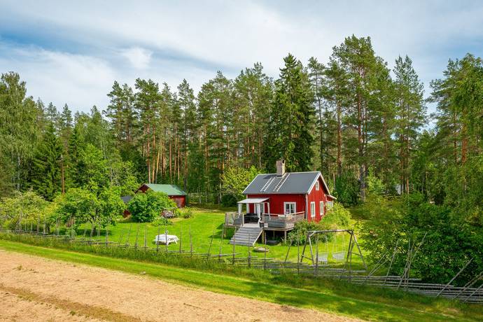 3 rum fritidshus på Brobyvägen 124 Storvik, Sandvikens kommun - bild 1