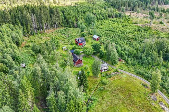 4 rum gård/skog på Sandsätra 10 Östmark, Torsby kommun - bild 2