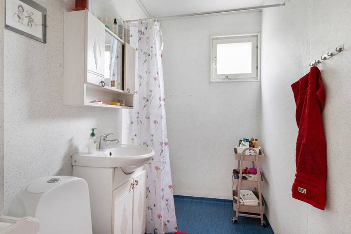 5 rum Villa på Adjutantgatan 29 Eskilstuna kommun - bild 8