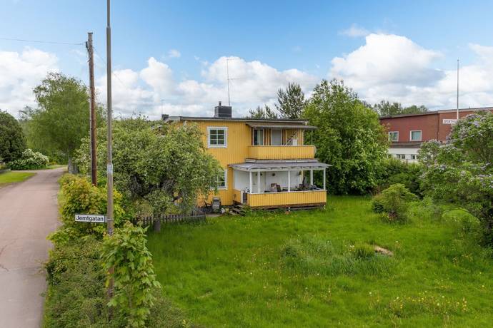4 rum villa på Maklinsgatan 4 Born, Orsa kommun - bild 1