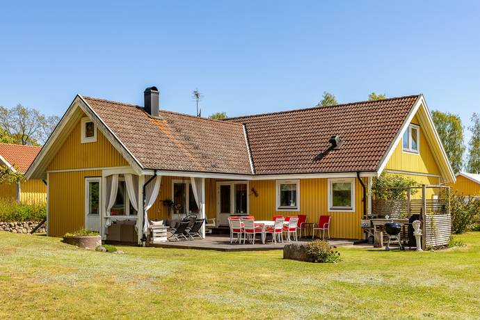 6 rum villa på Tomteby 114 Ljungbyholm, Kalmar kommun - bild 1