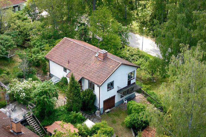 4 rum villa på Braxenvägen 2 Sticklinge, Lidingö kommun - bild 1