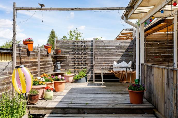 5 rum radhus på Gladarbergsvägen 20 Hovsta, Örebro kommun - bild 3