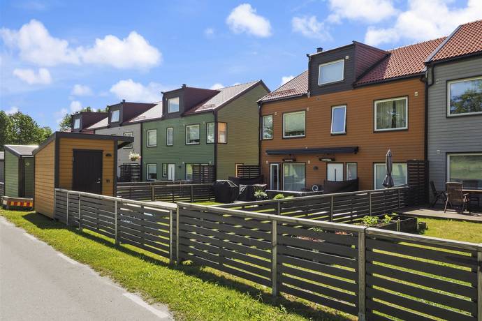 4 rum radhus på Vidbynäs Allé 17b Vidbynäs, Nykvarns kommun - bild 1