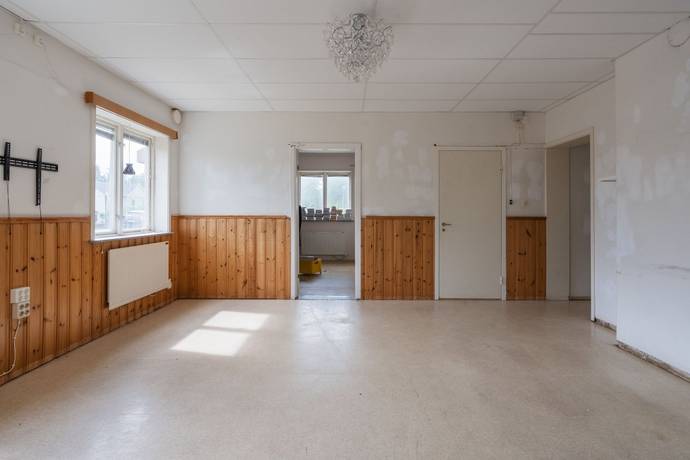 11 rum Villa på Norra Hökhuvudsvägen 2 Gimo Östhammars kommun - bild 11