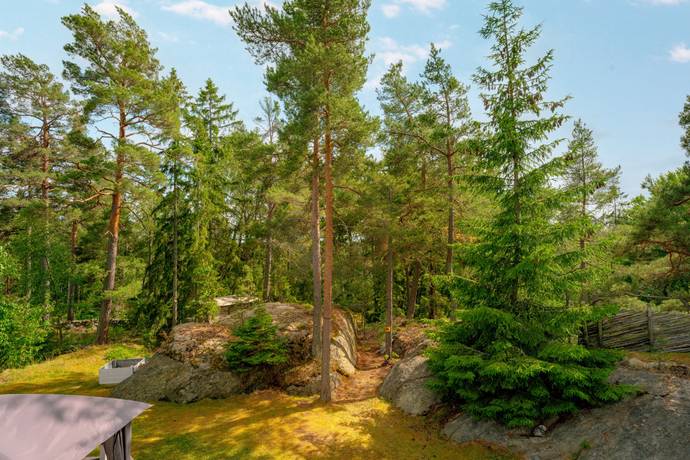 7 rum Villa på Österängsvägen 21 Gudö Haninge kommun - bild 39