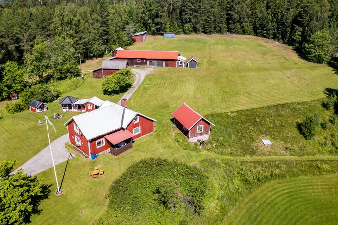5 rum Gård med jordbruk på Kallernäs Dalhem 190 Kallernäs Lindesbergs kommun - bild 64