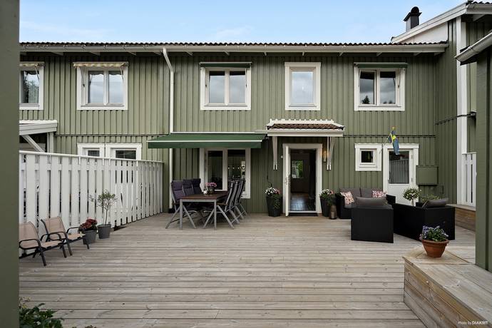 5 rum radhus på Ropgränd 45 Skarpäng, Täby kommun - bild 1