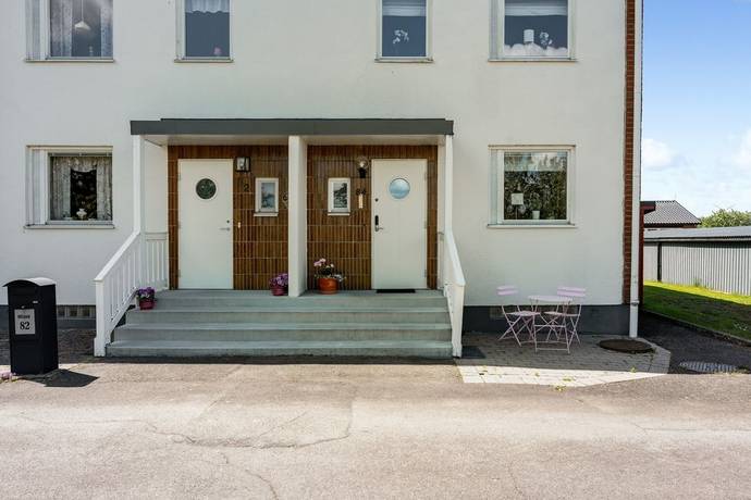 4 rum Radhus på Ivar Widéensgatan 84 Hindsbo Skara kommun - bild 4