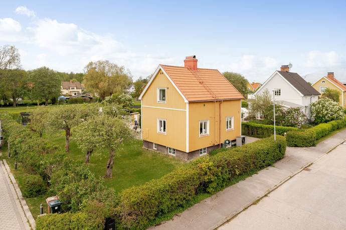 3 rum villa på Bondegatan 8 Örta, Sandvikens kommun - bild 1