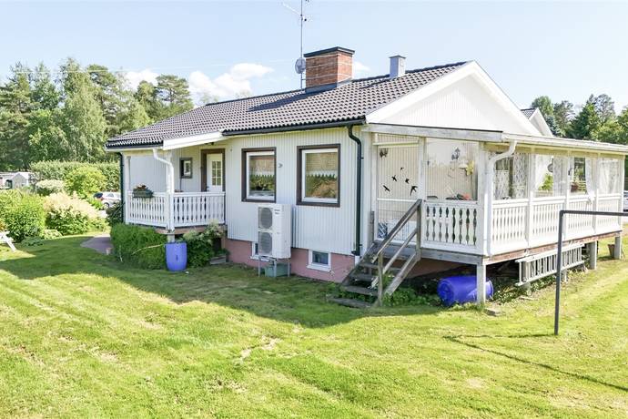3 rum villa på Klockarevägen 6 Harnäs, Smedjebackens kommun - bild 1