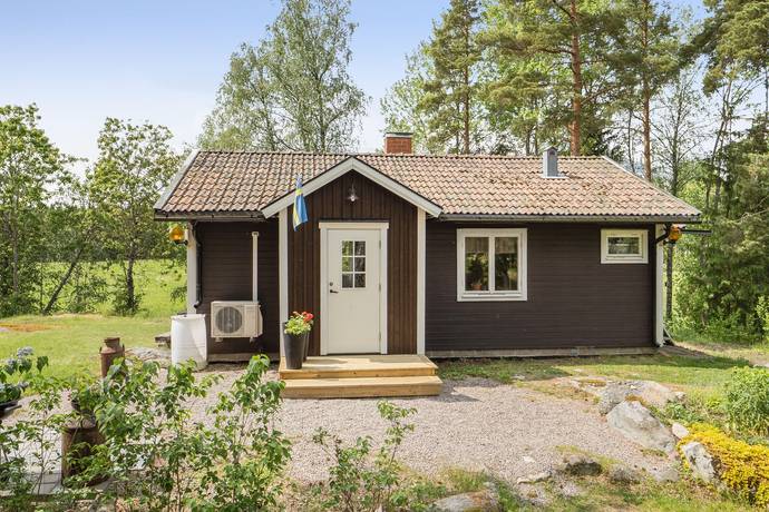 2 rum Vinterbonat fritidshus på Skälby 155 Saladamm Sala kommun - bild 18