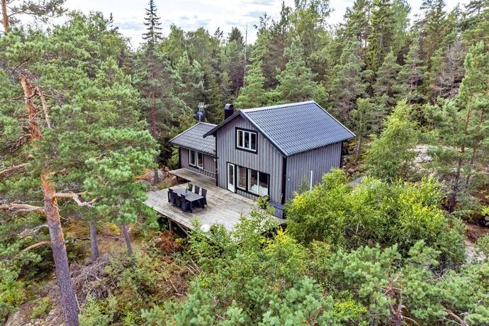 2 rum fritidshus på Skravelbacken 2 Spillersboda - Stomnarö, Norrtälje kommun - bild 1