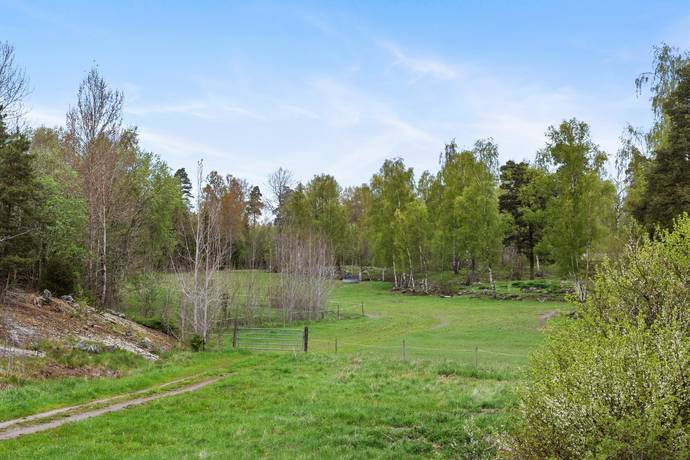 Gård utan jordbruk på Hattsundsvägen 8 Norrtälje Norrtälje kommun - bild 7