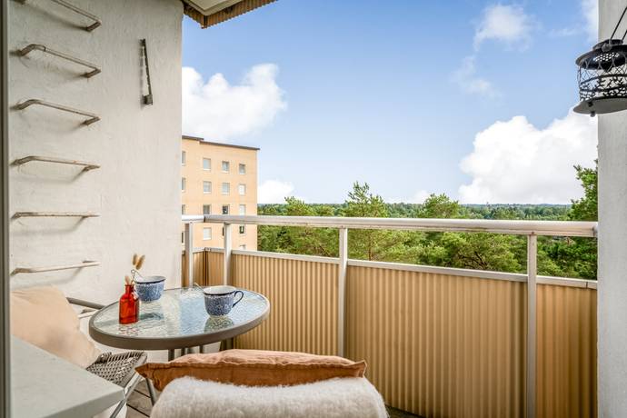 2 rum lägenhet på HANGARVÄGEN 3 HÄGERNÄS, Täby kommun - bild 2